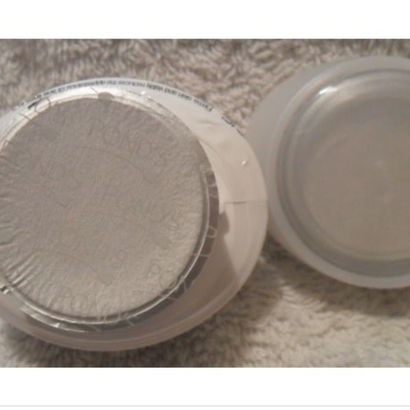2 PONDS Rejuveness Anti Wrinkle Line Reducer Cream - Picture 3 of 8